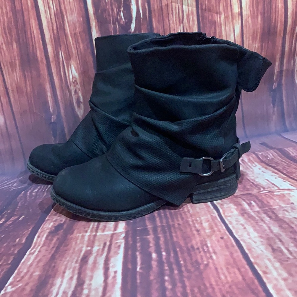 Jelly pop size 10 women’s ankle boots. Worn very few times.
